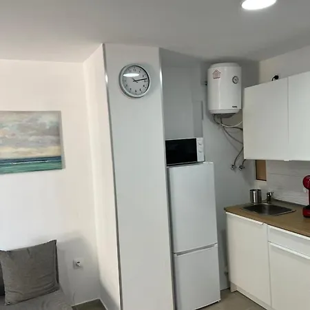 Luishome Apartament *